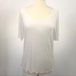 BCBGeneration White Scoop Neck Short Sleeve Tee M
